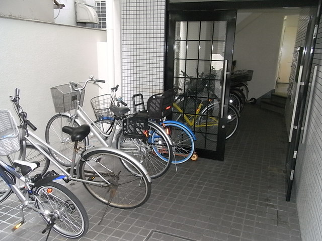 グリーンコーポ大石の駐車場