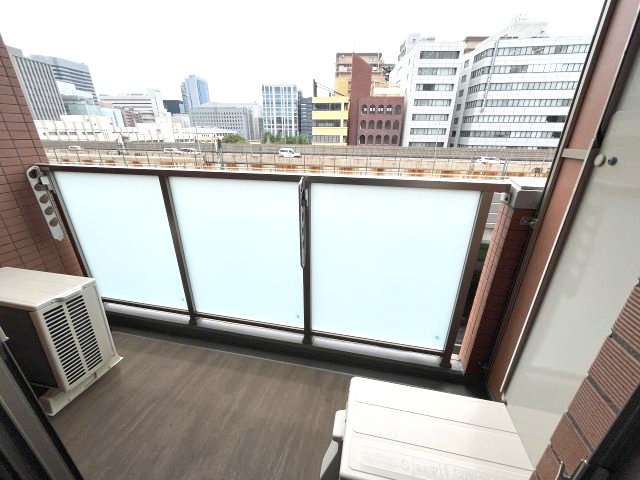 ORSUS新大阪（旧プレジオ新大阪ROUGE）のバルコニー