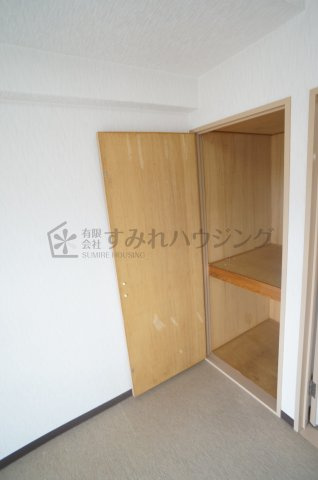 プレアール宝塚泉町の収納|参考、同建物・反転間取りの号室