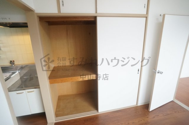 プレアール宝塚泉町の収納