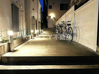 【その他共用部分】 | コンシェルジュ中馬込 | 夜も安心のお洒落な照明