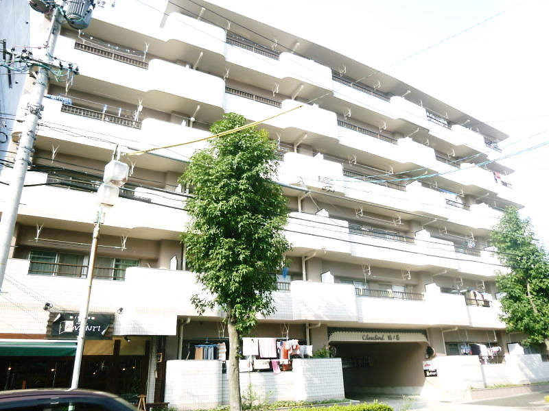 シャンポール鴻の巣の外観