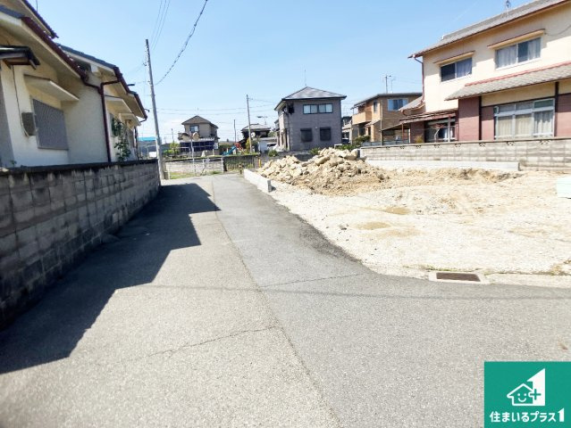 高砂市曽根町　第1期　新築一戸建ての前面道路含む現地写真|周辺は落ち着いた街並みの住宅地！子育てがしやすい住環境です！まだ未完成ですが、現地でしかわからない事もございます。是非一度ご覧ください。