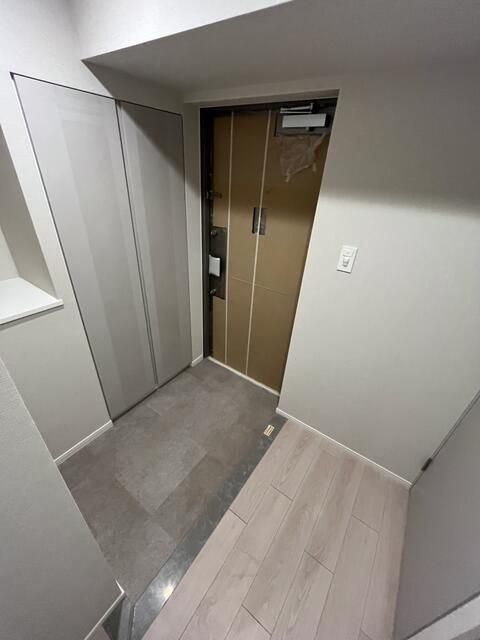 スプランディッド上野Ｎｏｒｔｈの玄関