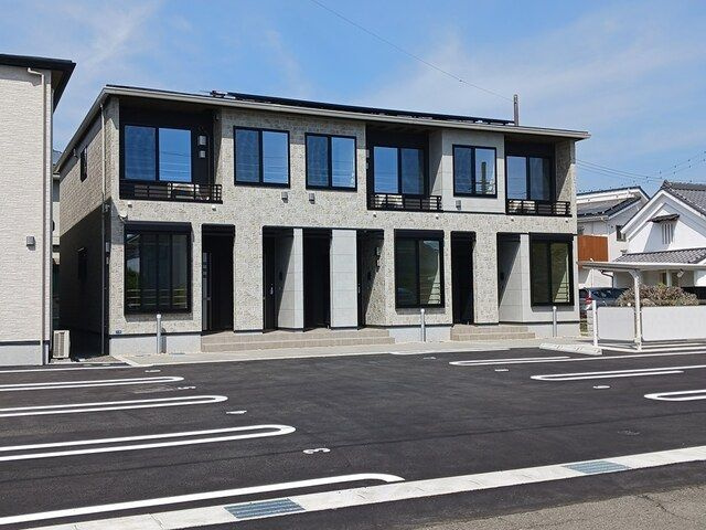ヒカルサ藤枝茶町Ⅱの外観