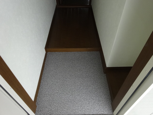 エメロード赤穂の玄関