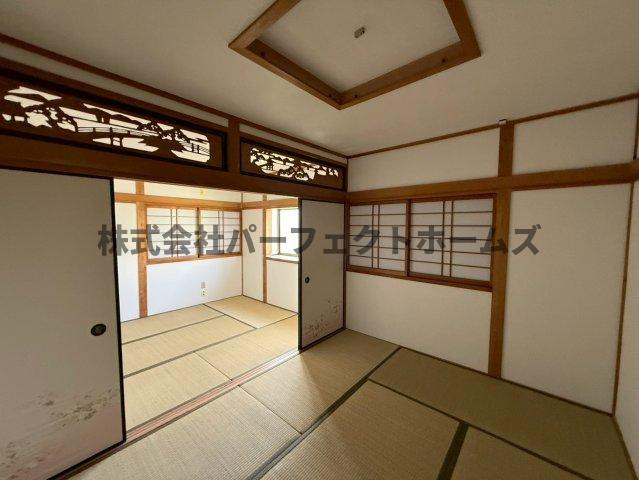 三井南町戸建　賃貸の和室|畳の上でゆっくりとくつろげる和室です