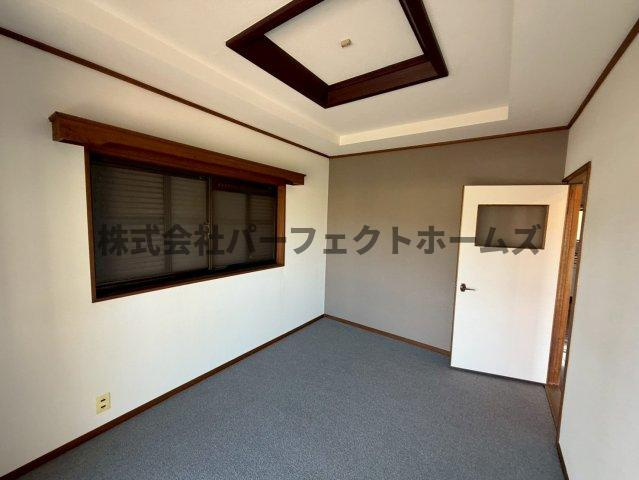 三井南町戸建　賃貸の居間・リビング|ゆったりとした居間です