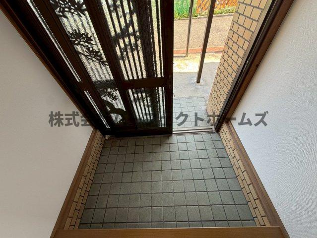 三井南町戸建　賃貸の玄関|シンプルで使いやすい玄関です