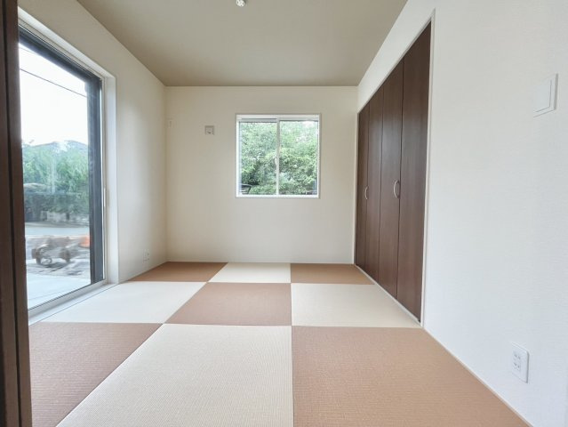 仲介手数料無料 ブルーミングガーデン菊陽町武蔵ヶ丘北1丁目1号棟 武蔵ヶ丘北小・武蔵ヶ丘中の和室|和室4.5帖｜LDKに隣接