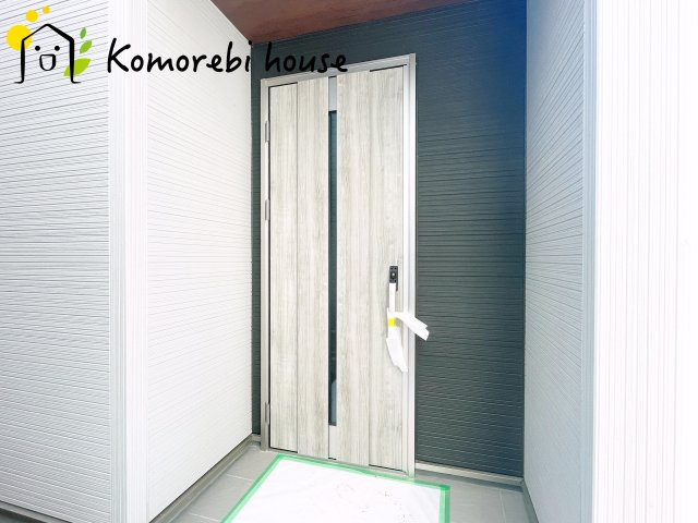 上尾市小泉　新築一戸建て　リーブルガーデン　01の玄関|玄関です