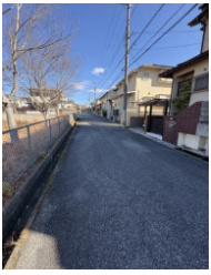【前面道路含む現地写真】 | 京地２丁目　中古戸建