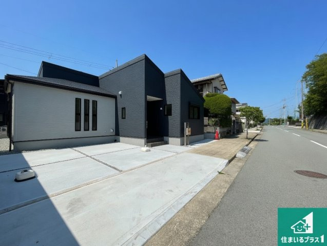 川西市向陽台　第4期　新築一戸建ての外観|お客様に長く安心して住んでいだだける事にこだわった家づくり！住んでからのアフターサービスにもしっかりと取り組んでいます！