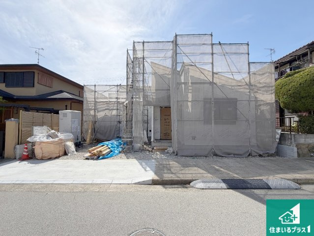 川西市向陽台　第4期　新築一戸建ての外観|周辺は落ち着いた街並みの住宅地！子育てがしやすい住環境です！まだ未完成ですが、現地でしかわからない事もございます。是非一度ご覧ください。