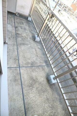 プライムアーバン西早稲田のバルコニー