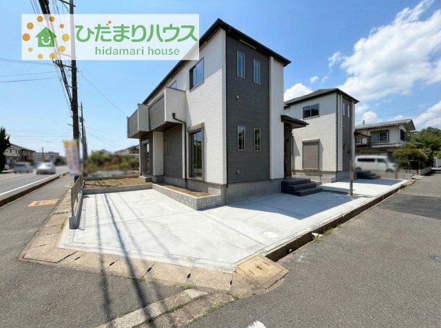【駐車場】 | 我孫子市湖北台5丁目11番　新築戸建　B号棟 | ゆったりとしたカースペースで、ファミリーカーや軽自動車もラクラク駐車出来ますね♪