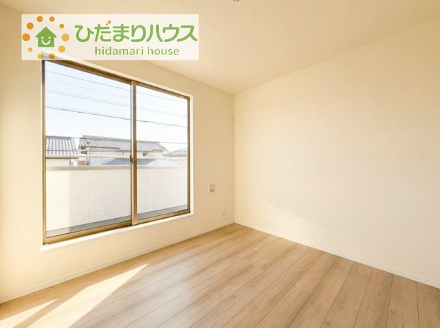 【洋室】 | 我孫子市湖北台5丁目11番　新築戸建　B号棟 | お掃除しやすく、清潔感を保てるのでダニも発生しにくいフローリング♪