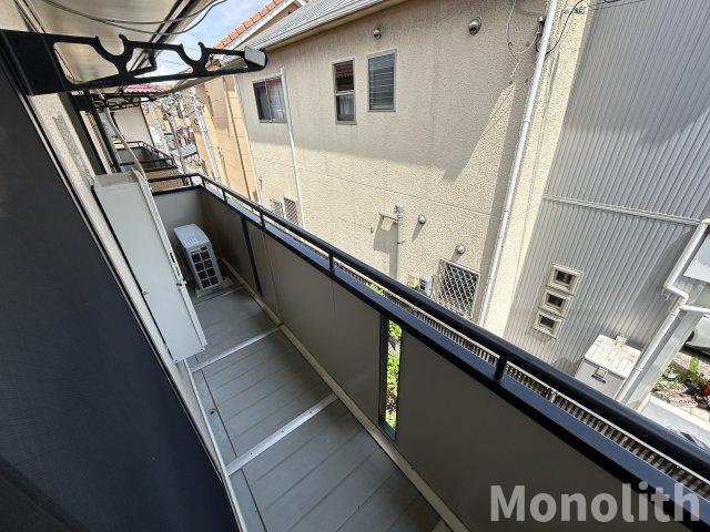 ハーベスト藤原B棟のバルコニー