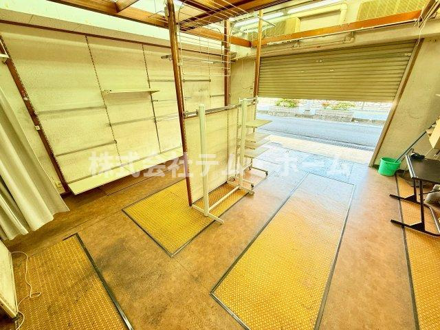 【その他】 | サングレース柏原　1F店舗