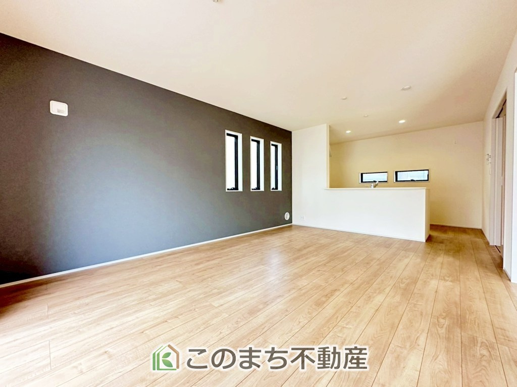 LiveleGarden.S栃木市都賀町升塚第2の居間・リビング|時間のゆとりと空間、暖かな陽光がもたらす光と風を独占してください。新しい暮らしが始まります。
