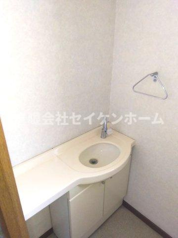 熊谷市妻沼東4丁目　中古住宅のトイレ