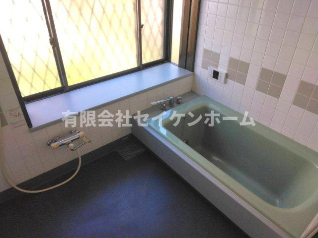 熊谷市妻沼東4丁目　中古住宅の浴室