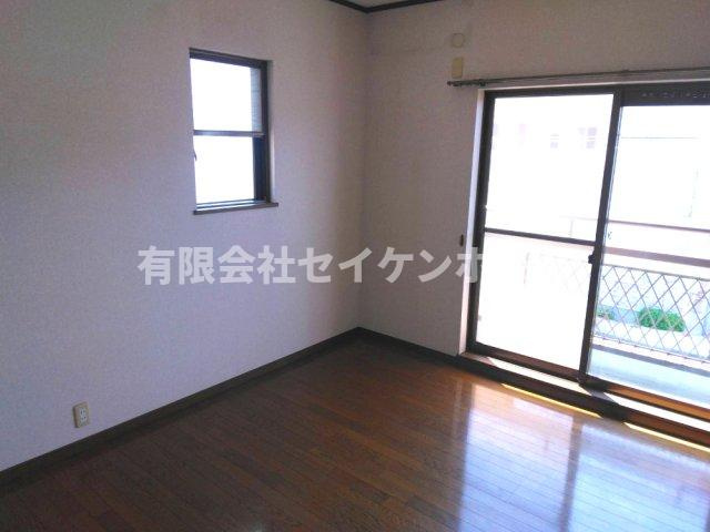 熊谷市妻沼東4丁目　中古住宅の洋室