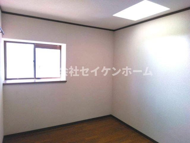 熊谷市妻沼東4丁目　中古住宅の洋室