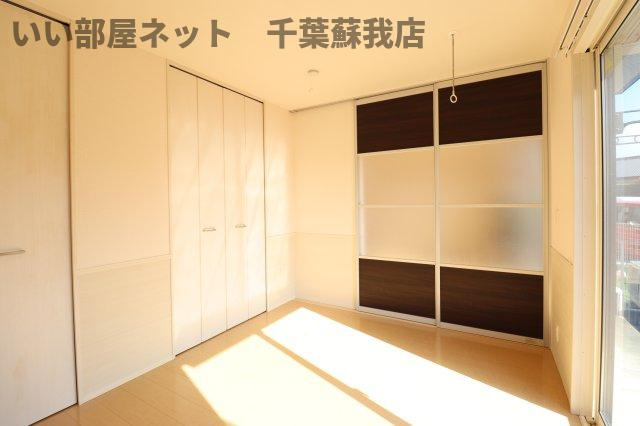 ヴェルデソーレAの洋室|ゆったりした洋室です
