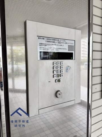 西福岡マリナタウンイーストコート2号棟の防犯設備
