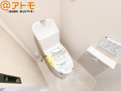 【トイレ】 | 駿河区有東1丁目10期　新築戸建　全1棟 | 毎日使うトイレだからこそ機能性を重視したいですよね！温水洗浄便座で快適な時間をお過ごしください♪