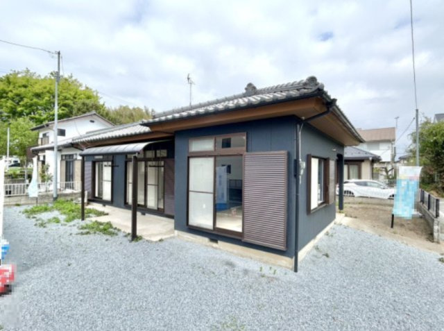 【中古戸建】高崎市八幡町の外観|■外観|シンプルで洗練されたデザインは住まう人の色に染まり、個性を映し出します♪本日見学可能(*＾＾*)