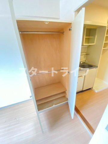大阪市淀川区東三国２丁目の賃貸マンションの収納