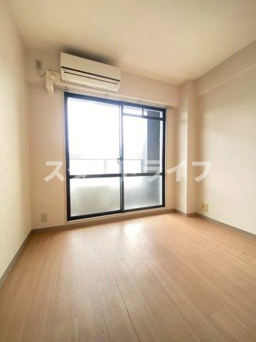 大阪市淀川区東三国２丁目の賃貸マンションの寝室