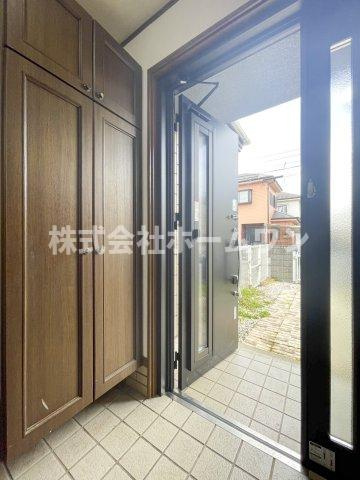 西多摩郡瑞穂町高根　中古戸建の玄関