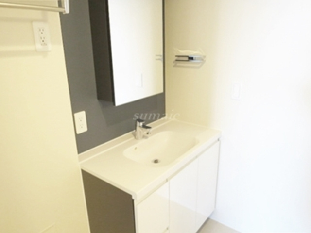 Brillia ist　赤羽の洗面所|嬉しい独立洗面台です☆