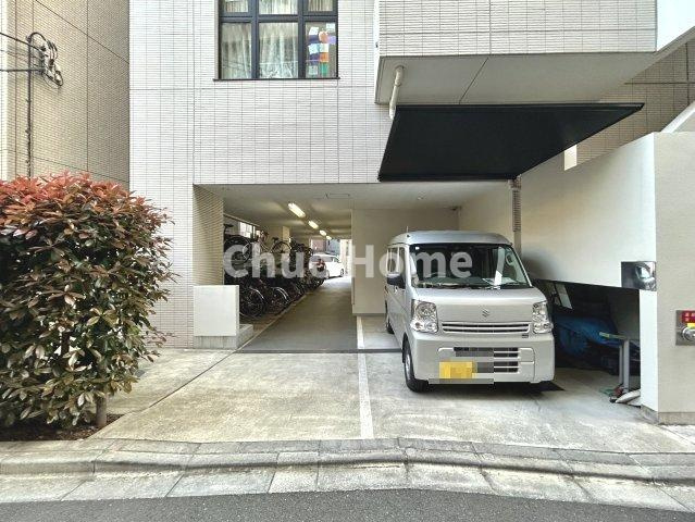 アトラス日暮里マスターコートの駐車場|【敷地内駐車場】最新の空き状況や費用などの詳細は担当スタッフまでお問い合わせください。