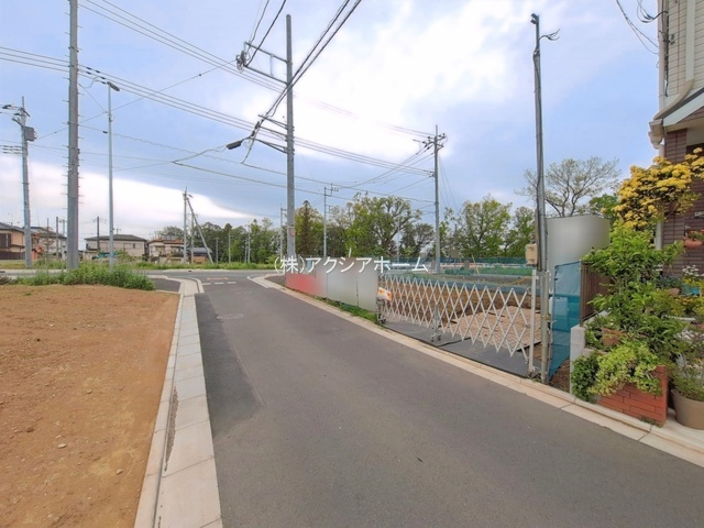 所沢市上安松・全1棟　新築一戸建　～1部屋増やせる～の前面道路含む現地写真|2026年4月22日撮影