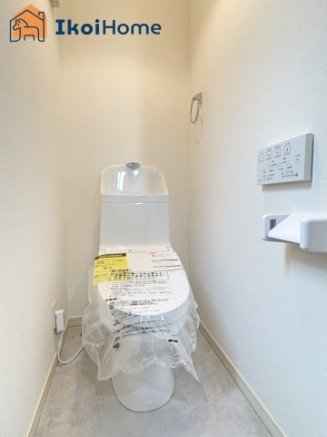 明石市松が丘1丁目　中古戸建のトイレ|【ホームページに現地動画掲載中】●年中無休：当日予約可●トイレが2か所あるので夜中も楽ちん。