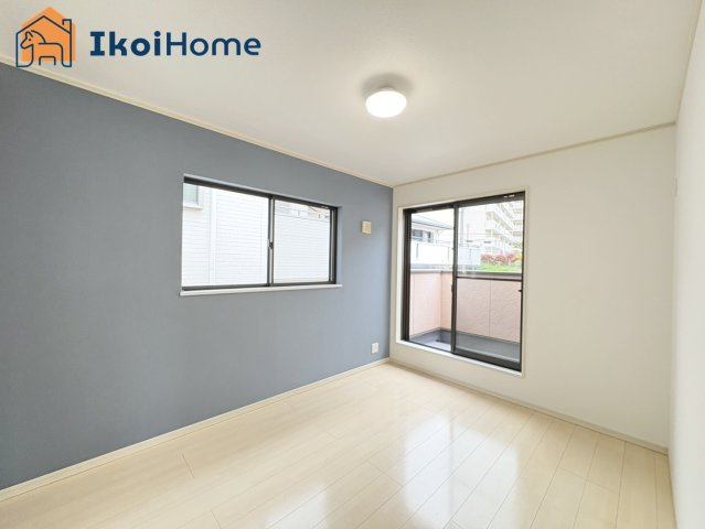 明石市松が丘1丁目　中古戸建の子供部屋|【ホームページに現地動画掲載中】●年中無休：当日予約可●クロスが貼替られて、アクセントクロスがお洒落