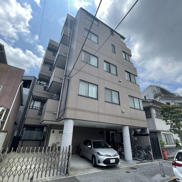 シュプレーム東金町