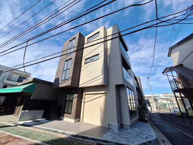 Ｗｕｔｔａｒ　Ｋａｋａｒａ　ウッタルカカラの外観