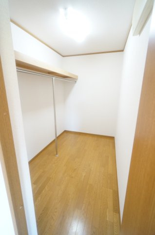 中古　千葉市緑区誉田町の収納