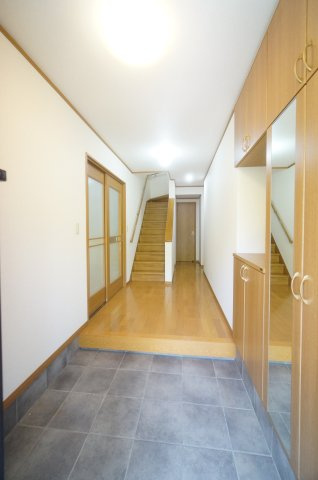 中古　千葉市緑区誉田町の玄関