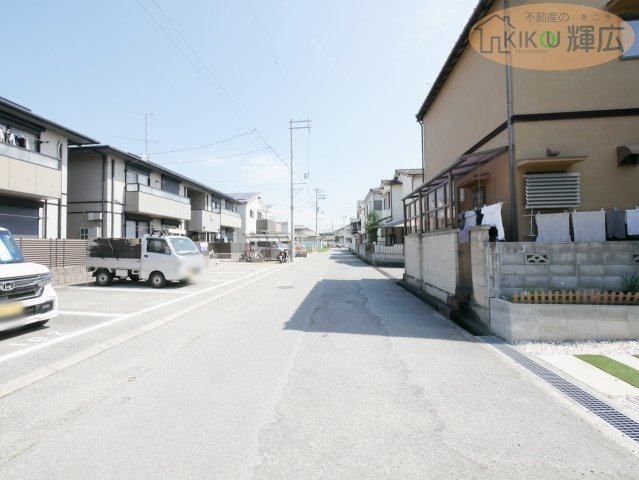 【前面道路含む現地写真】 | 高砂市伊保崎４丁目　中古戸建