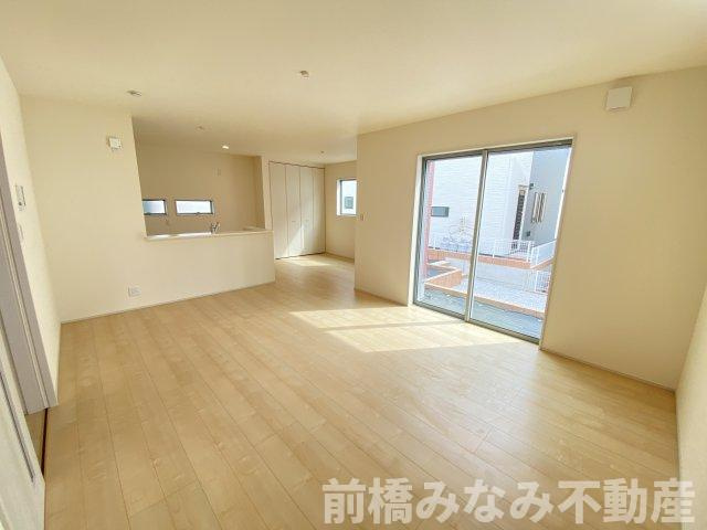 【新築】前橋市富士見町時沢第3　２号棟(全１１棟)　クリエートの家　新築建売分譲の居間・リビング|おしゃれなリビングです