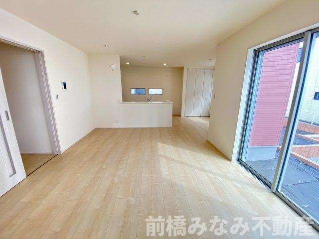 【新築】前橋市富士見町時沢第3　２号棟(全１１棟)　クリエートの家　新築建売分譲の居間・リビング|こちらのリビングで趣味の時間をお楽しみください