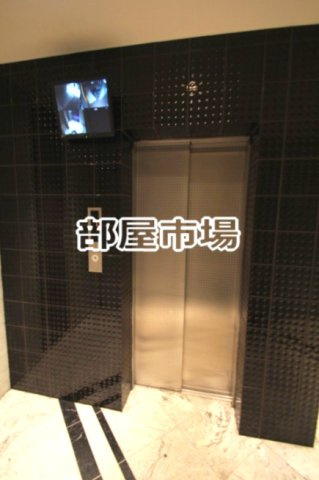 ブロッカートのその他共用部分|エレベーター