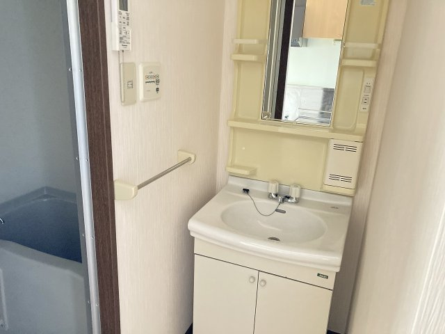 ウインデールの独立洗面台