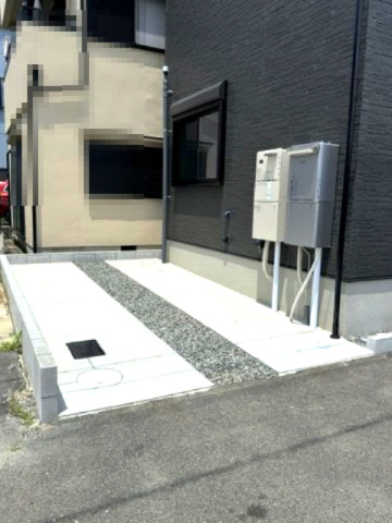 【駐車場】 | ライフフィールド美原区北余部Ⅲ | フラットなので車の出し入れも大変スムーズです。